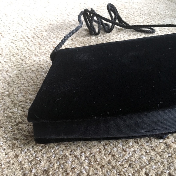 Velvet and satin cocktail purse - Picture 5 of 6